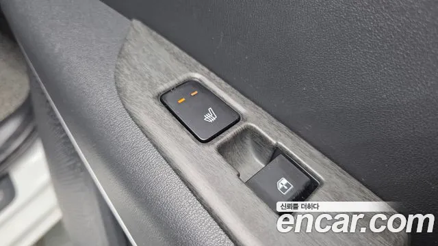 Kia Niro The All New — Фото автомобиля 25