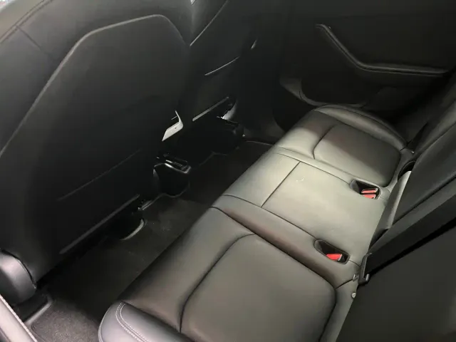 Tesla Model Y — Фото автомобиля 8