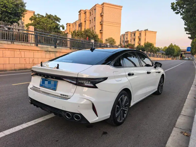 Chery Arrizo 8 — Фото автомобиля 9