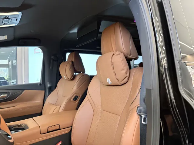 Toyota Alphard — Фото автомобиля 8