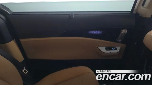 Kia Canival Carnival 4 поколение Дизель 7 мест Signature — Фото автомобиля 22