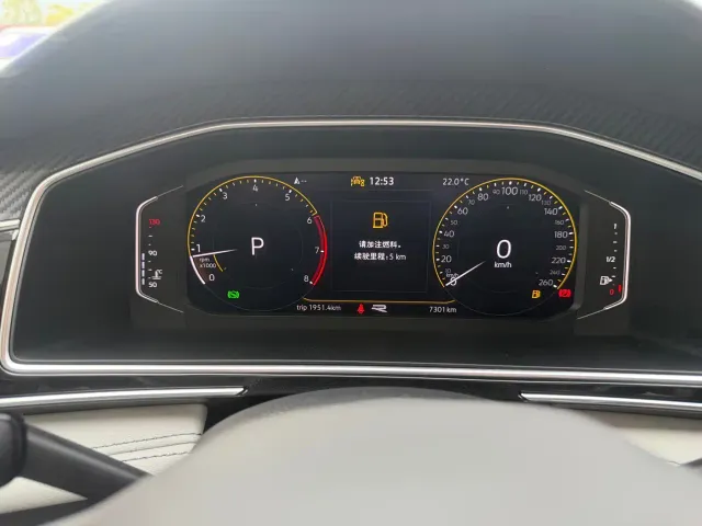 Volkswagen Tiguan L — Фото автомобиля 11