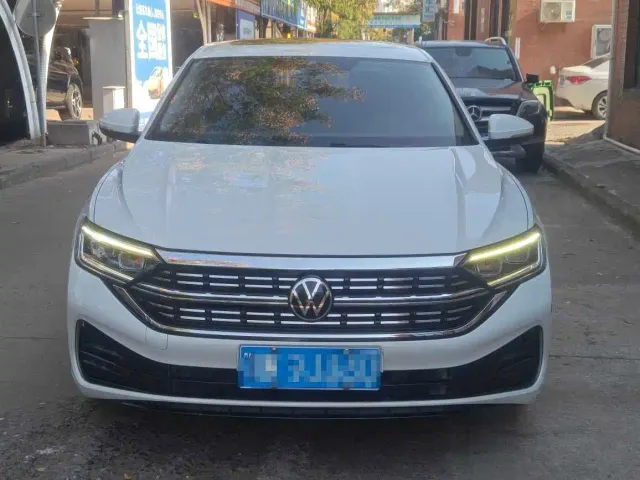 Volkswagen Sagitar — Фото автомобиля 2