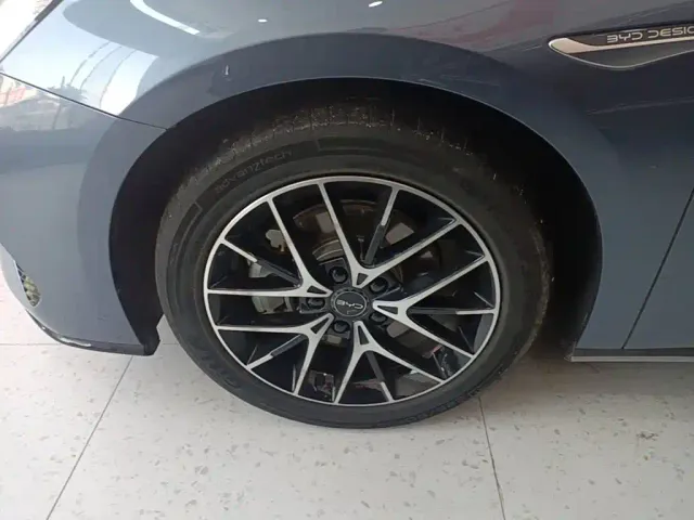 BYD Seal 07 DM-i — Фото автомобиля 22