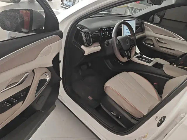 BYD Song Pro — Фото автомобиля 15