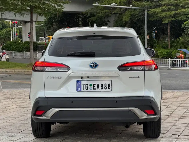 Toyota Frontlander — Фото автомобиля 5