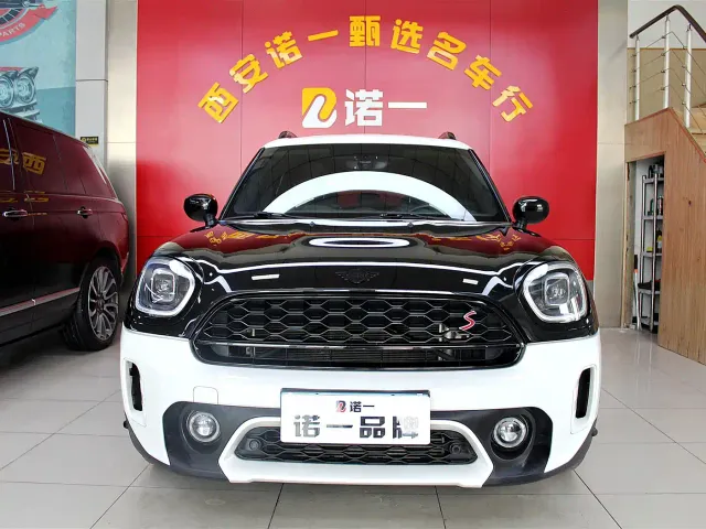 MINI MINI COUNTRYMAN 2023 2.0T COOPER S ALL4 Blank Space Special Edition — Фото автомобиля 2