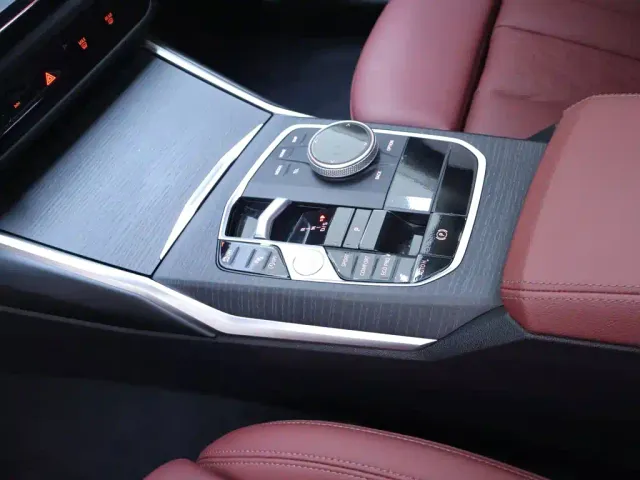BMW 3 Series — Фото автомобиля 12