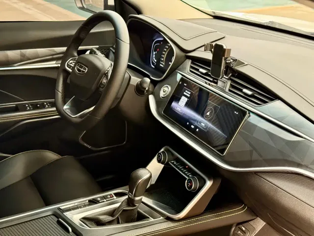 Geely Binrui — Фото автомобиля 11