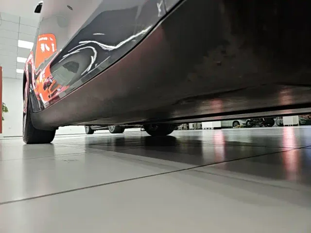 Tesla Model Y — Фото автомобиля 20