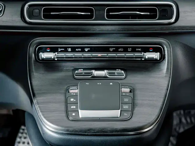 Mercedes-Benz V-Class — Фото автомобиля 13