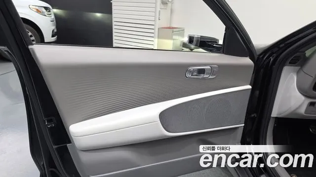 Hyundai Ioniq 6 — Фото автомобиля 13