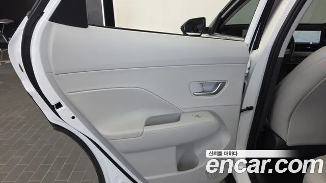 Hyundai Kona SX2 — Фото автомобиля 14