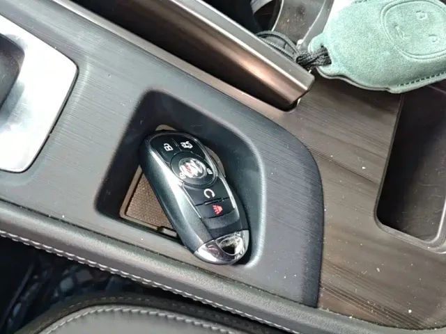 Buick LaCrosse — Фото автомобиля 8