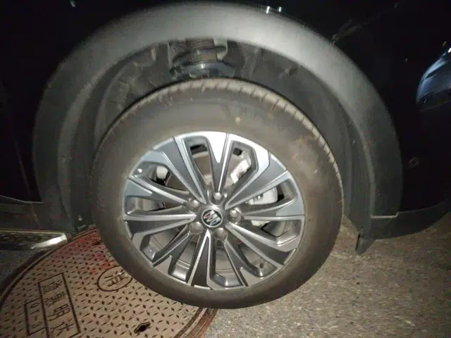 Buick Envision Plus — Фото автомобиля 8