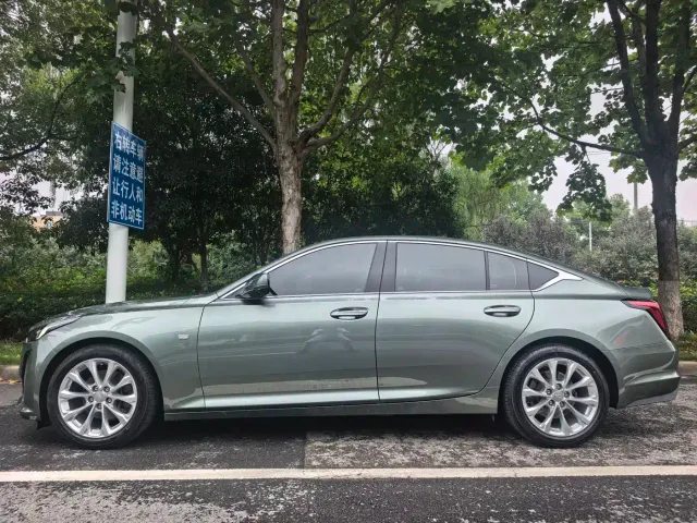 Cadillac CT5 — Фото автомобиля 5
