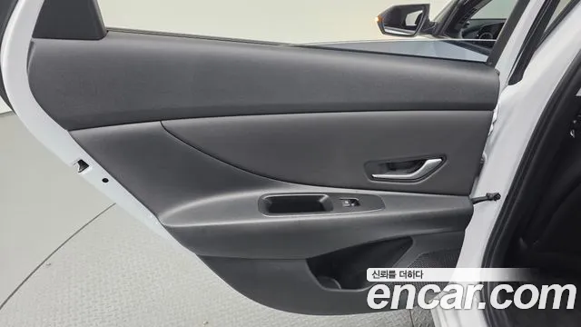 Hyundai Avante CN7 — Фото автомобиля 14