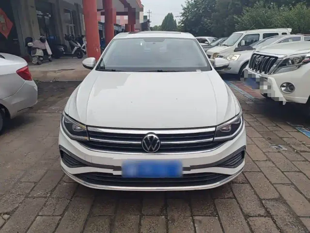 Volkswagen Bora — Фото автомобиля 2