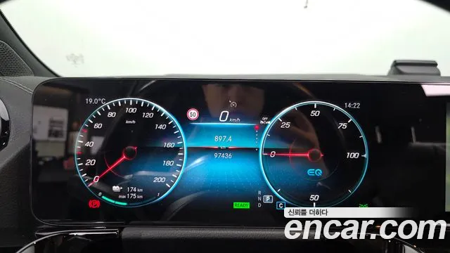Mercedes-Benz EQA H243 — Фото автомобиля 8