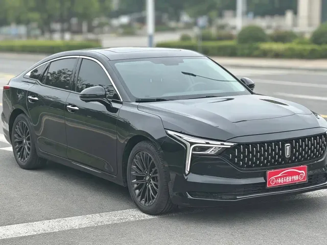 Bestune B70 — Фото автомобиля 3