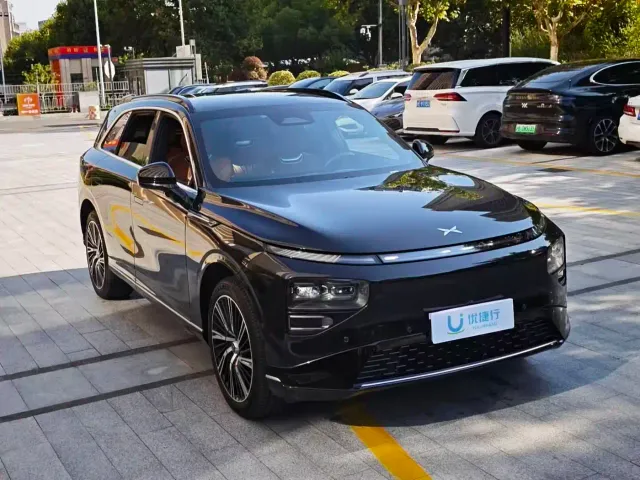 Xpeng G9 — Фото автомобиля 3