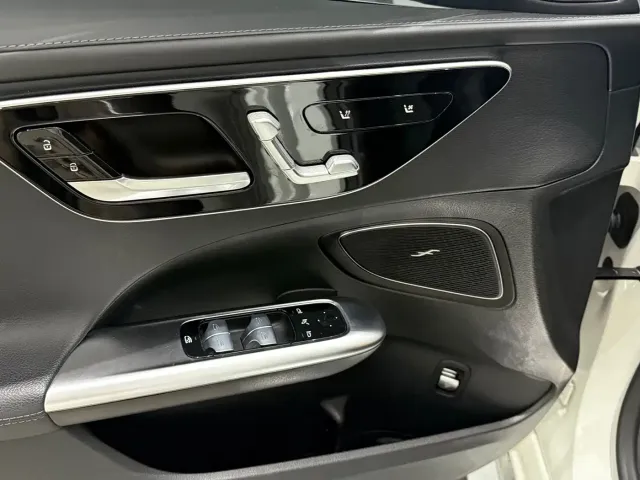 Mercedes-Benz C-Class — Фото автомобиля 7
