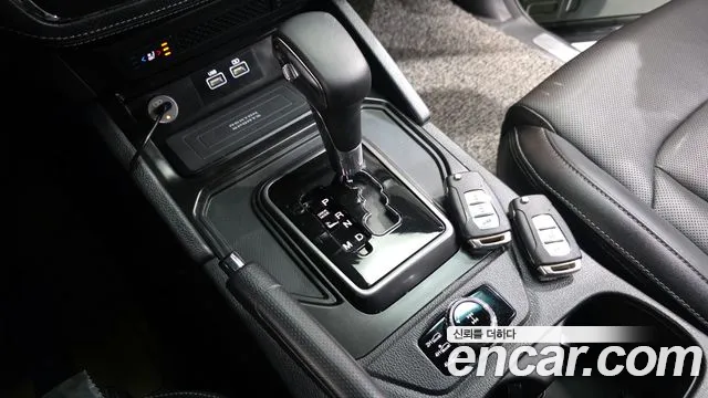 KG_Mobility_Ssangyong Rexton — Фото автомобиля 9