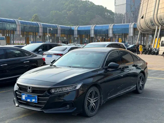 Фотография автомобиля — Honda Accord