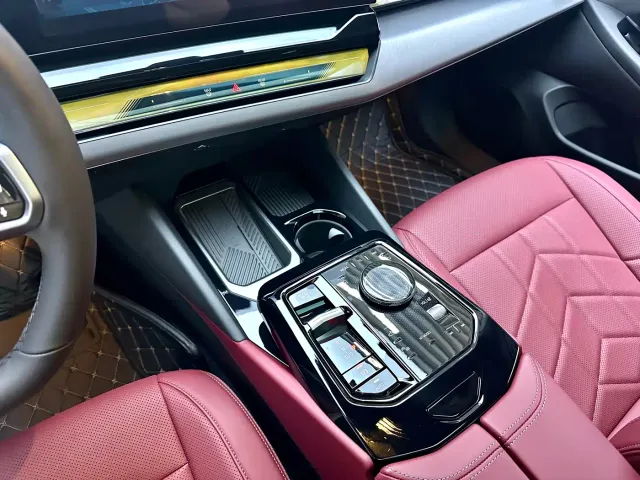 BMW 5 Series — Фото автомобиля 19