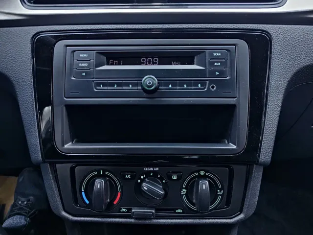 Skoda Rapid — Фото автомобиля 11