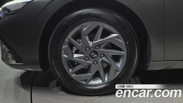 Hyundai Avante CN7 — Фото автомобиля 5