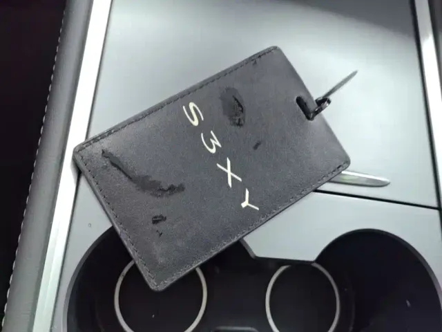 Tesla Model Y — Фото автомобиля 8