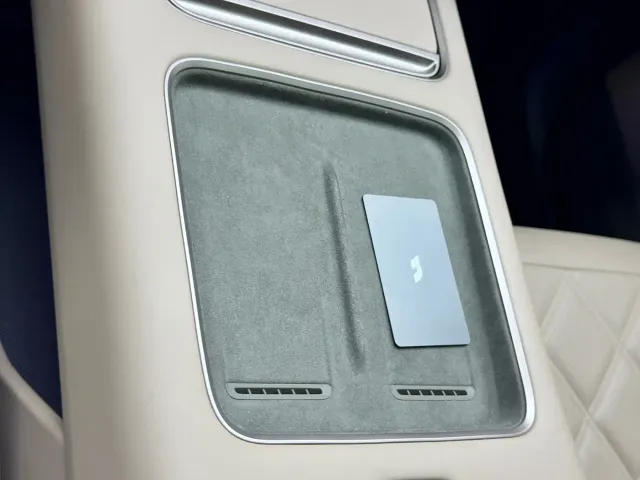Li Auto Li Xiang L9 2026 Base Model — Фото автомобиля 14