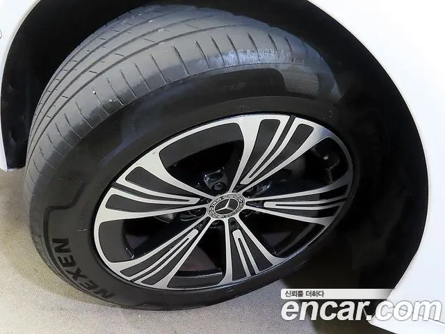 Mercedes-Benz E-Class W214 — Фото автомобиля 20