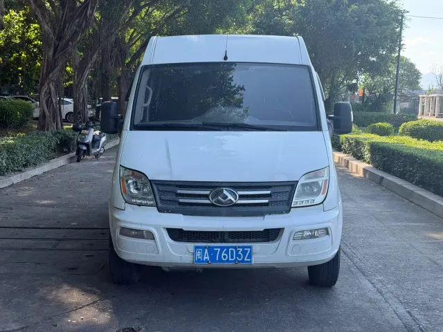 Maxus Xintu V80 — Фото автомобиля 2