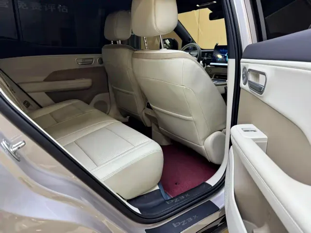 Toyota BoZhi 3X — Фото автомобиля 10