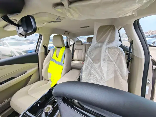 Wuling Starlight — Фото автомобиля 18