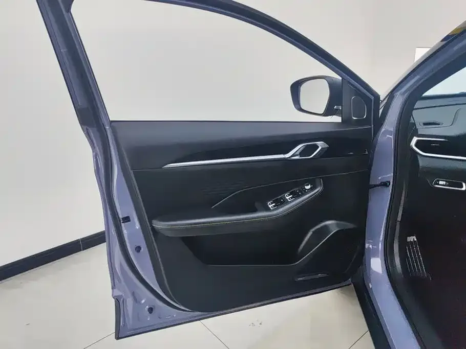 Geely Binyue 2025 Bin Yue L 1.5TD DCT Star Diamond — Фото автомобиля 7