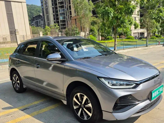 BYD e2 — Фото автомобиля 3