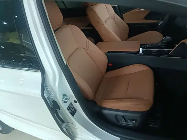 Toyota Camry — Фото автомобиля 24