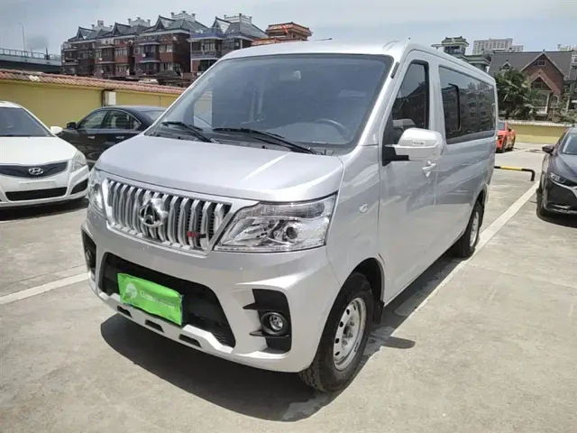 Фотография автомобиля — Changan Ruixing M60