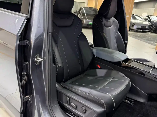 Volkswagen ID.4 X — Фото автомобиля 15