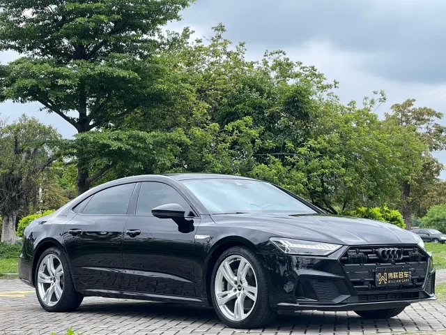 Audi A7L — Фото автомобиля 3