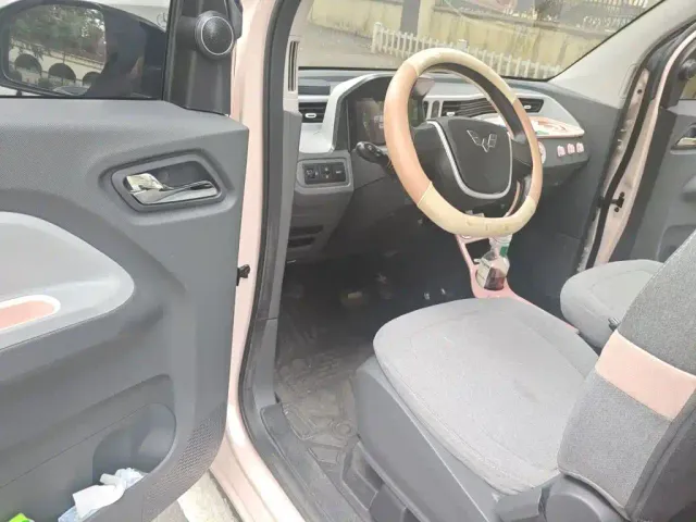 Wuling Hongguang Mini EV — Фото автомобиля 17