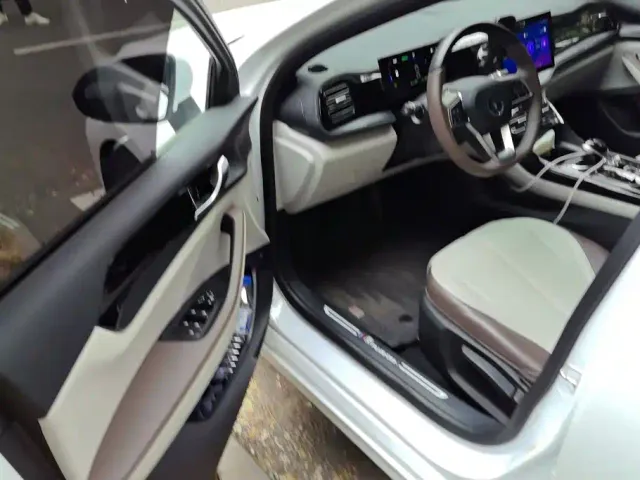 BYD Qin PLUS — Фото автомобиля 9