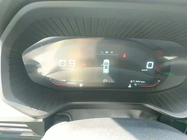 Wuling Asta — Фото автомобиля 7