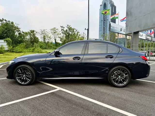 BMW 3 Series — Фото автомобиля 9