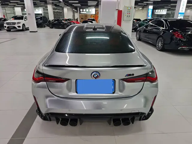 BMW M4 — Фото автомобиля 4