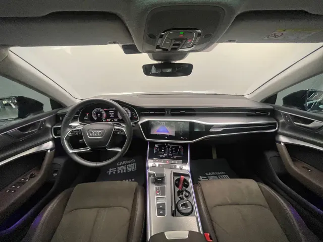 Audi A7L — Фото автомобиля 25