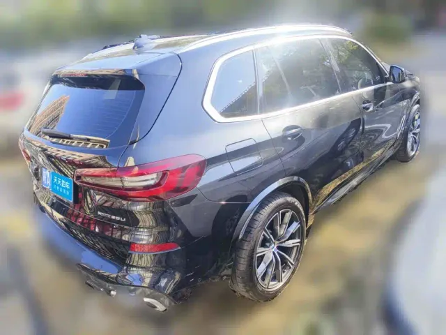 BMW X5 — Фото автомобиля 2